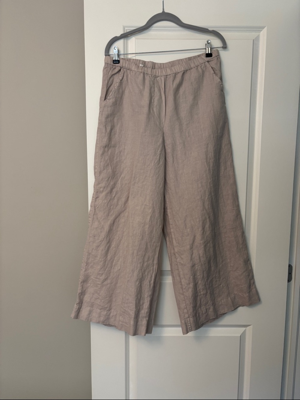 Frank & Eileen Beige Linen wide leg pants.